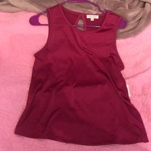 Dark pink tank
